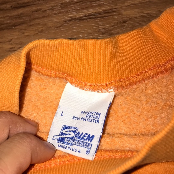 VINTAGE UNIVERSITY OF TENNESSEE CREWNECK - Picture 2 of 3